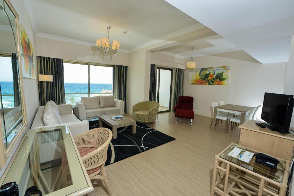 Jasmine Court Hotel Kyrenia  Exterior photo